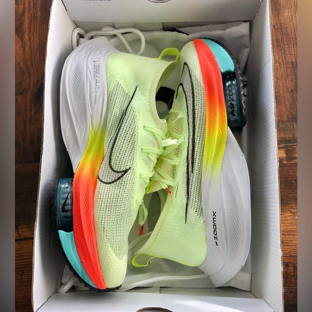 Nike Air Zoom Alphafly Next% M8.5 / W10 Men’s 8.5 Women’s 10